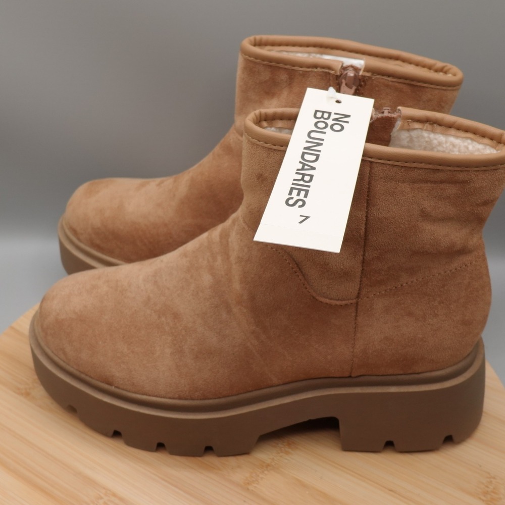 No Boundaries Ankle Boots Womens 7 Tan Cozy Boot Memory Foam Lug Sole Zip NWT
